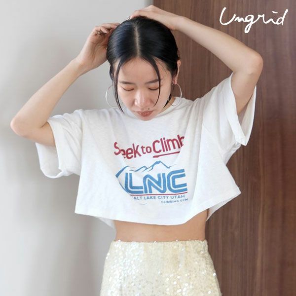 SALE40%OFF】【即納】 アングリッド ungrid トップス LNCロゴショート