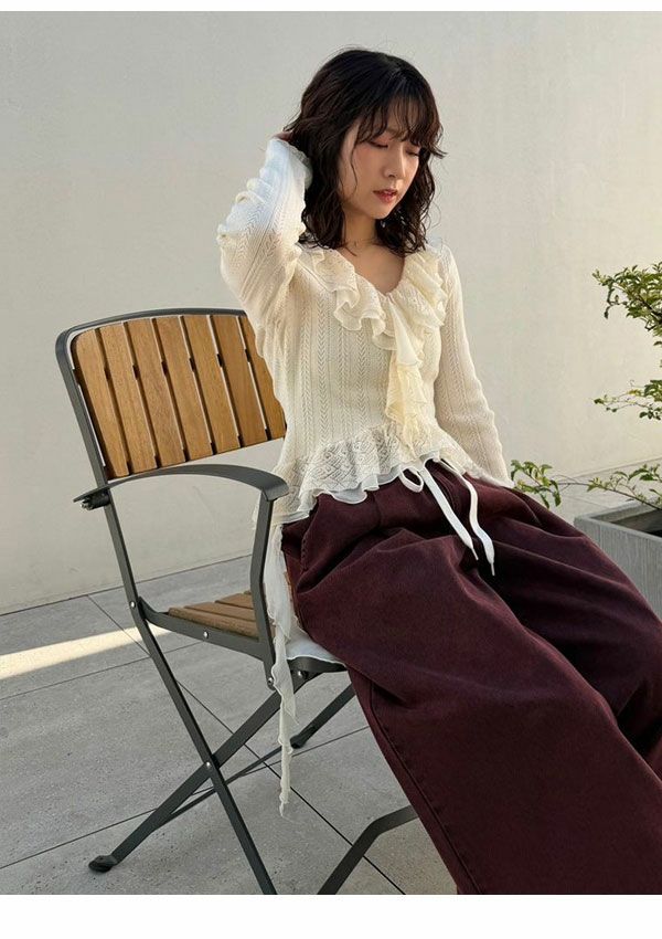 リリーブラウン　今期　モチーフフリルニットトップス　アイボリー リリーブラウン LILY BROWN モチーフフリルニットトップス （LGRY
