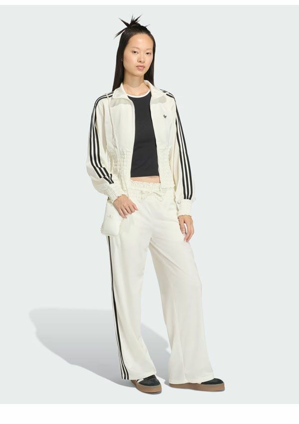 即納】アディダスオリジナルス adidas originals スモックファイア